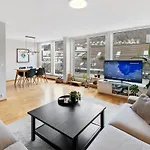 Dinbnb Apartment L Elevator - 18Spm Balcony - 2 Min To City Train