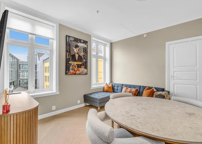 Urban Elegant Apartment