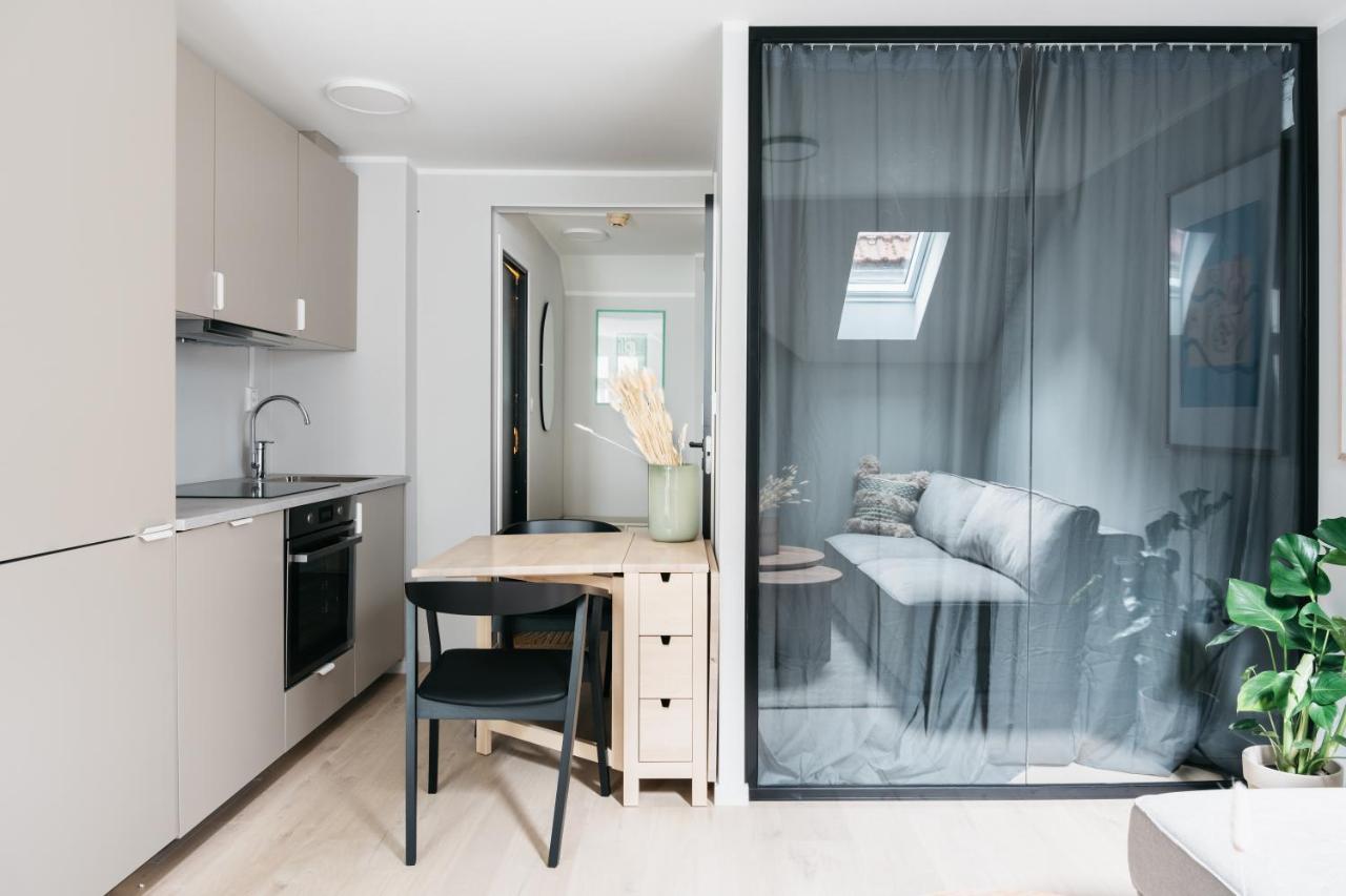 L Floyen Apartment *