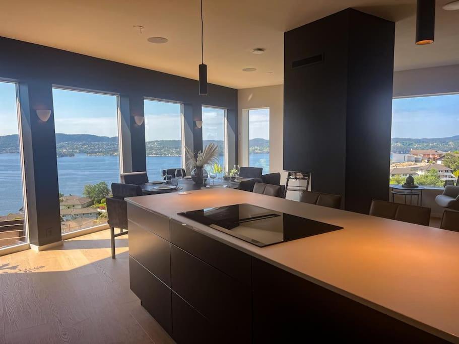 Apartment Sjoutsikt, Jacuzzi Og Solfylt Bergen