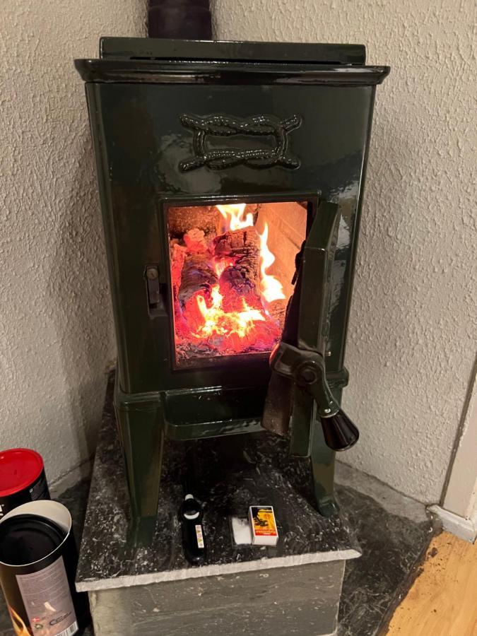 Cosy With Free Parking Apartment *