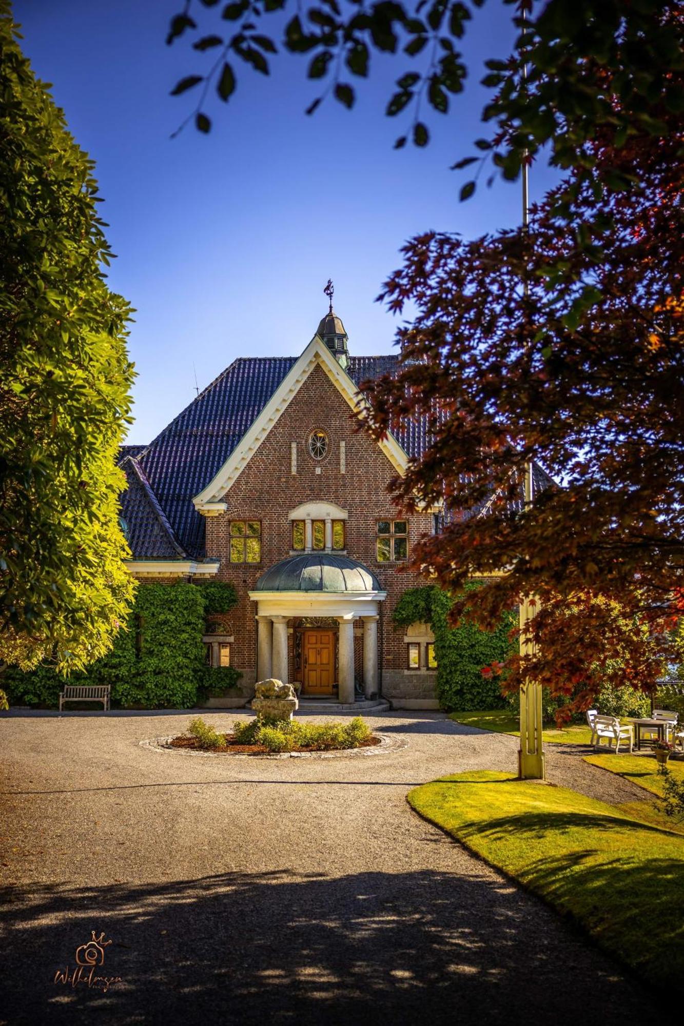 Unique Victorian With Private Coastline Villaer *