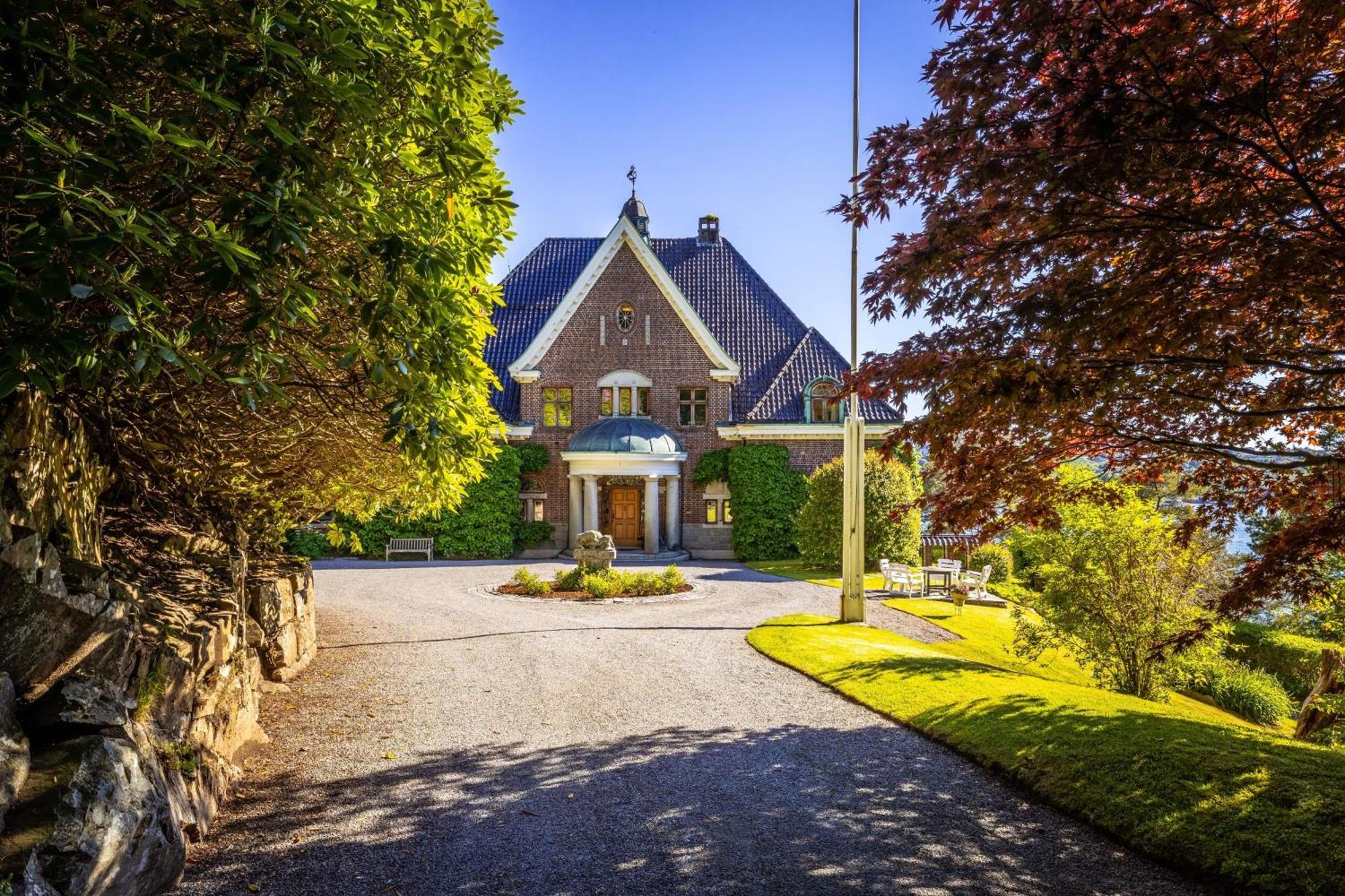 Unique Victorian With Private Coastline Villaer *