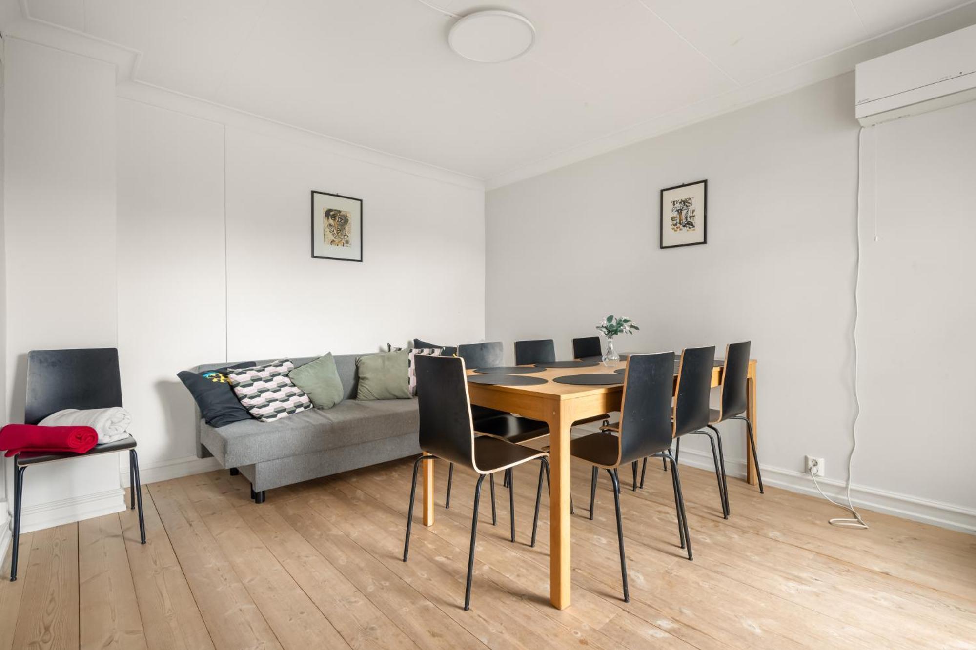 Charming With Stunning Views! Apartment Bergen