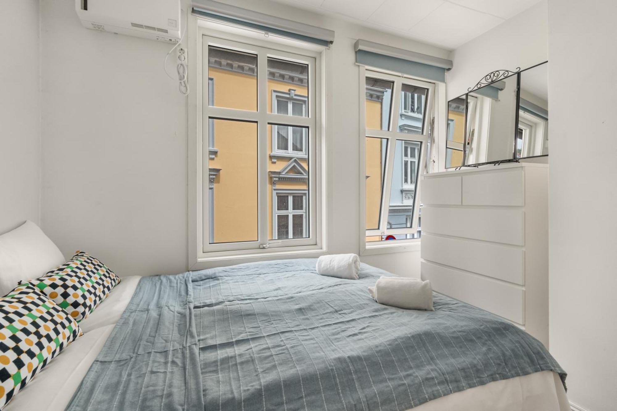 Charming With Stunning Views! Apartment Bergen