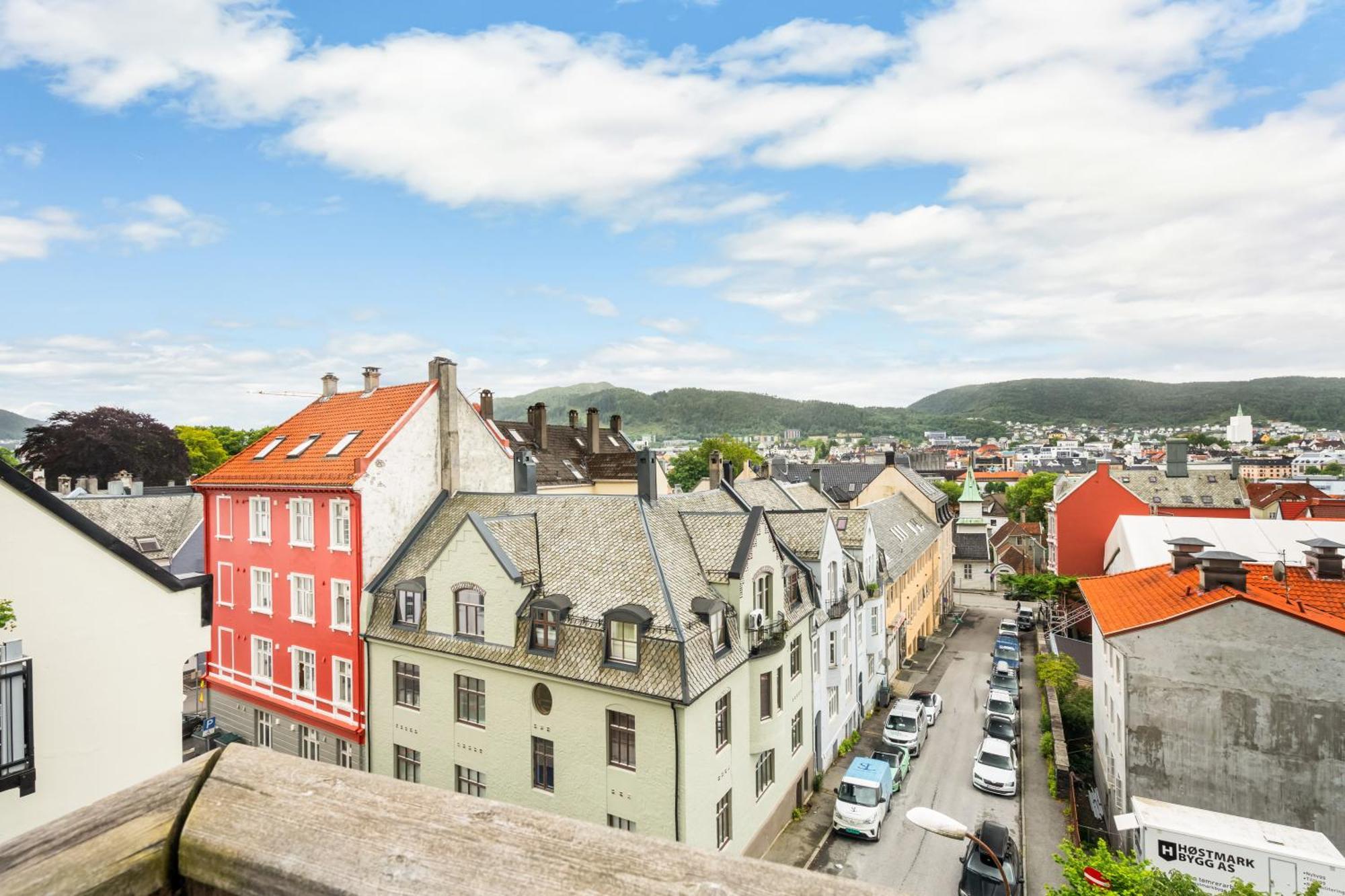 Charming With Stunning Views! Apartment *