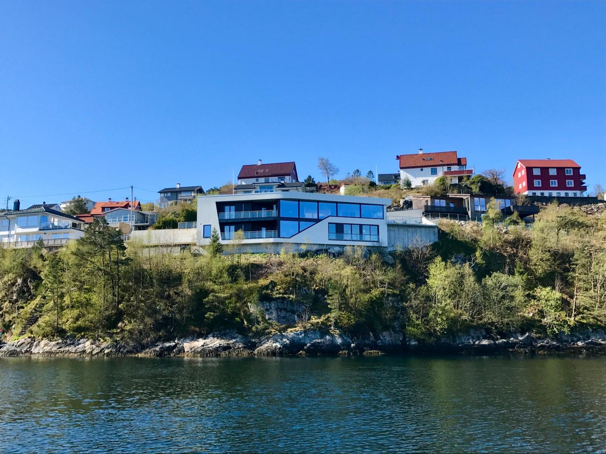 Ea Villa