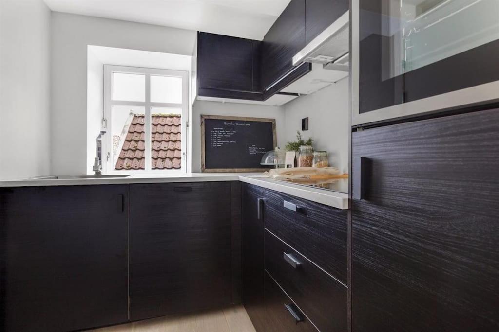 Very Beautiful Modern *
