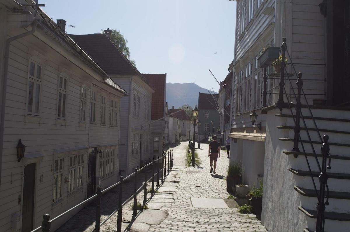 Historic House, Right In The Middle Of Everything! * Bergen