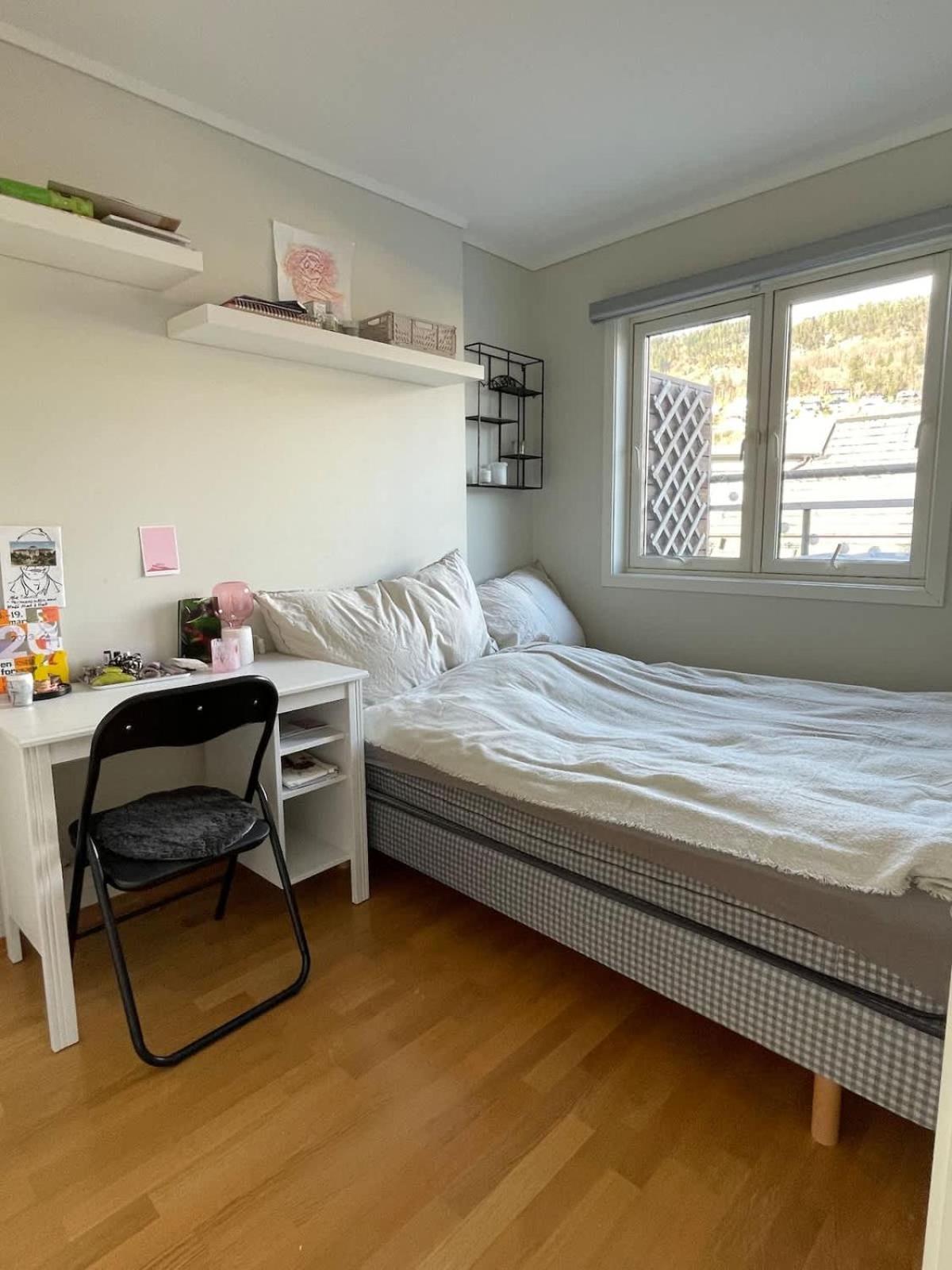 Apartment Dinbnb L Elevator - 18spm Balcony - 2 Min To Train *