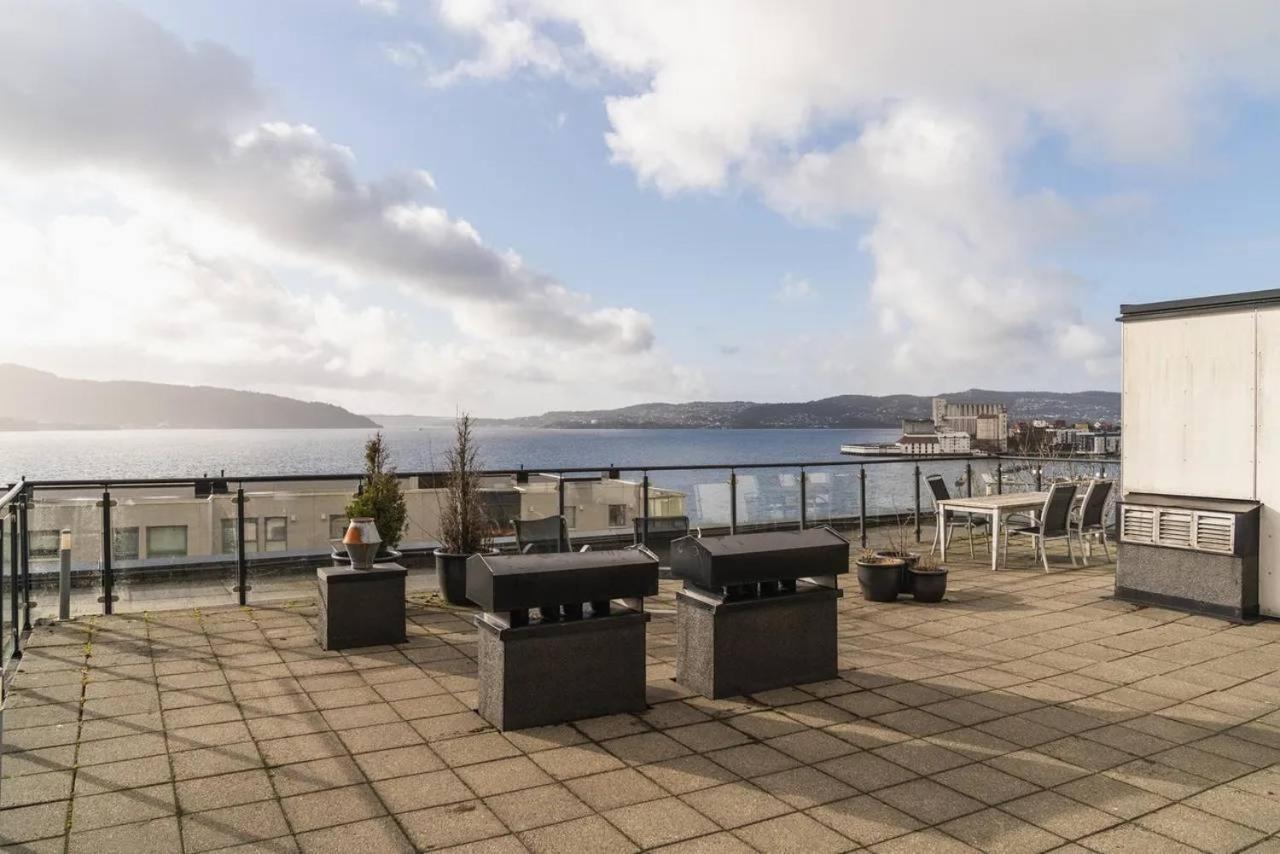 Modern With Rooftop & Sea View Apartment *
