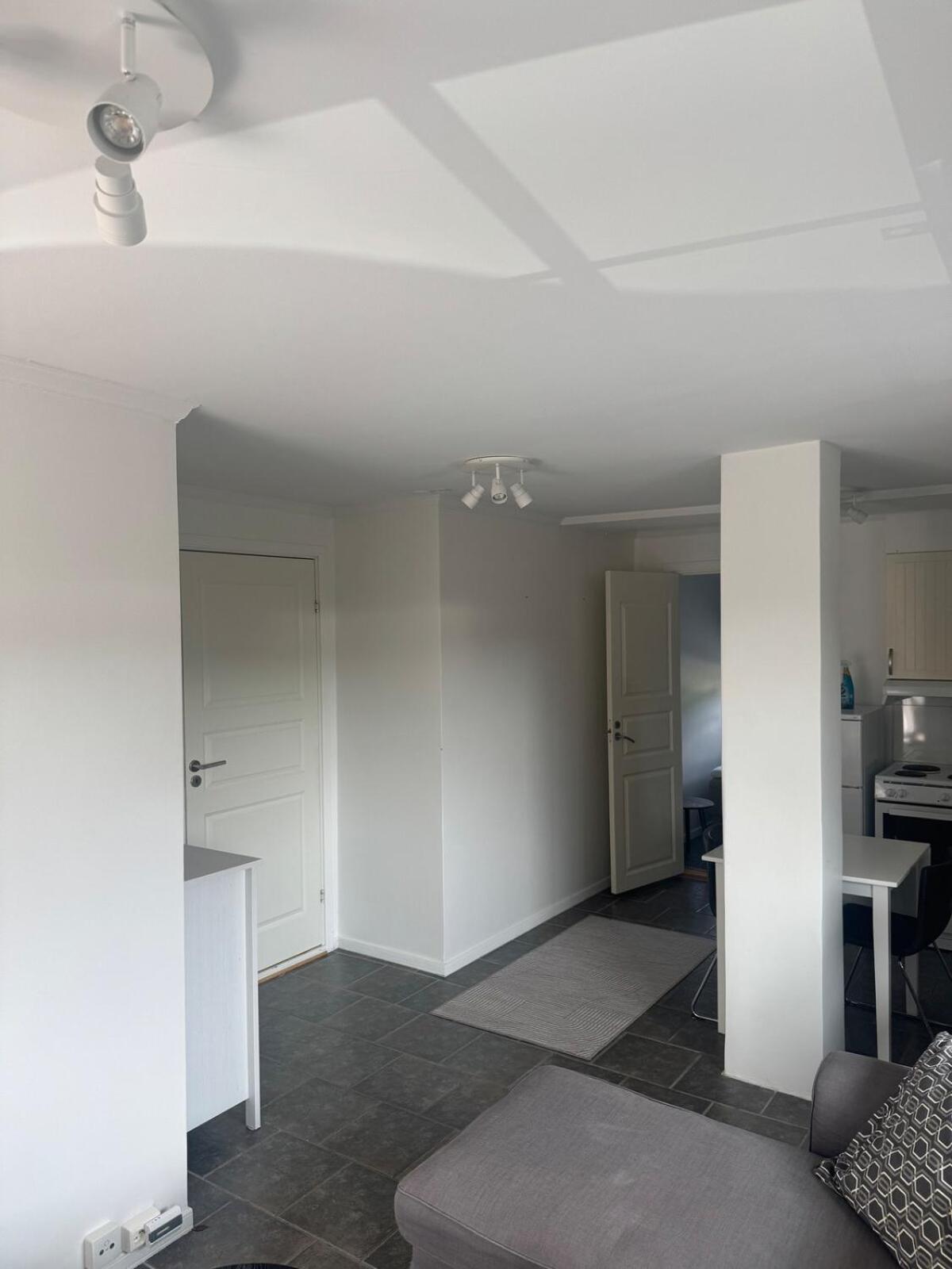 Modern Apartment *