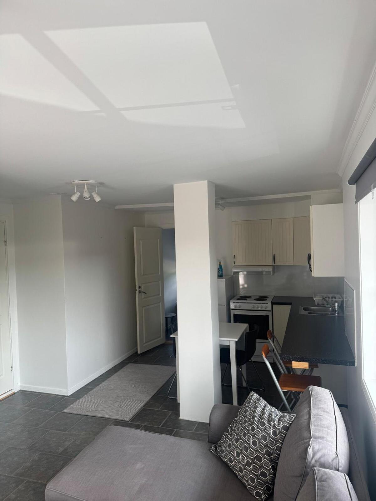 Modern Apartment *